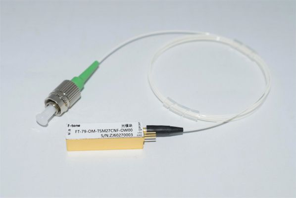 3GHz DWDM集成模拟光发模？？